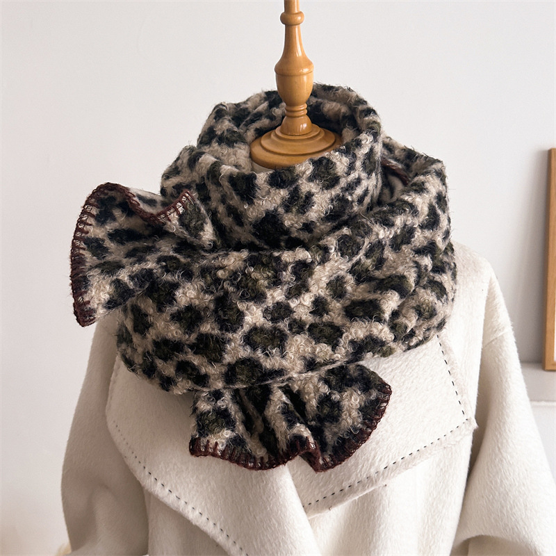 Sonbahar Kış Leopar Desenli Eş - Woven Scarf Blanket incelemesi ve fiyatı
